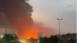 Cuando se cumplen 100 días de la guerra, Irán e Israel se lanzan misiles y Trump les exige detenerse