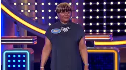 Buzzer-beater answer cracks up Steve Harvey!