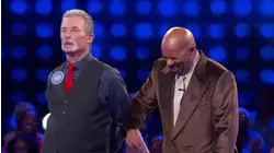 Peggy's answer SHUTS UP Steve Harvey in Fast Money!!