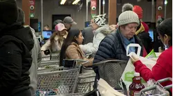 'Craziness from opening till close.' Stew Leonard's sees surge of shoppers ahead of storm