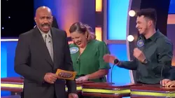 6 things ladies wanna put in a sexy plumber's crack.