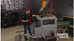 El Hot Rod del Modelo A se estrella contra el suelo