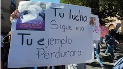 Siguen las protestas por el asesinato de un alcalde en Michoacán en festividad por el Día de Muertos