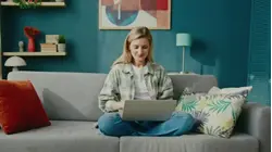 ¿Es peligroso usar la laptop? Una experta responde