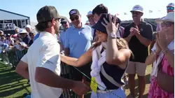 Low amateur Ryder Cowan celebrates with family, signs for fans after U.S. Open
