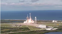 Blue Origin launches huge rocket carrying twin NASA spacecraft to Mars