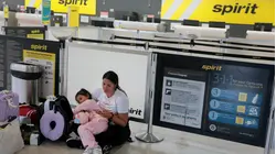 Expertos advierten que el cierre de Spirit podría elevar las tarifas aéreas en EE.UU.