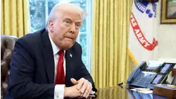 Stocks close higher as US and China signal they're ready to talk tariffs