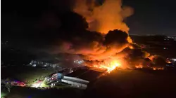 Una fuerte explosión sacude un complejo industrial en Ezeiza, en el sur de Buenos Aires