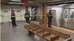 NYPD searching for suspect after man stabbed in back at Union Square subway station