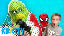 KidCity Catches Grinch Master!