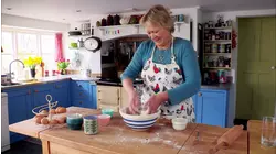 Cake Bites: Family Favorites