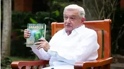 López Obrador reaparece en redes sociales para promocionar su nuevo libro