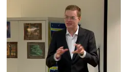 Meteorologist Radek Przygodzki visits alma mater, speaks to broadcast journalism students