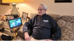 Grandchildren pay Riverdale grandpa a surprise visit in heartwarming video