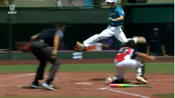 Little Leaguer makes incredible play at regional tournament