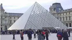 French police arrest 2 Louvre jewel heist suspects amid manhunt