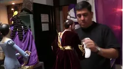Este latino es conocido como el 'sastre de Jesús' por su gran labor en Semana Santa