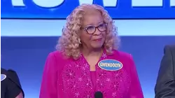 Kinky Steve Harvey belts it out on Family Feud!