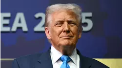 Trump Arrives in South Korea, Last Stop in 3-Country Tour of Asia