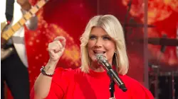 Natalie Grant performs on 'Christmas Looks Good On You'
