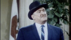 Lucy Meets Tennessee Ernie Ford