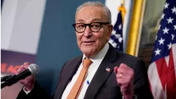 Congresistas republicanos rechazan propuesta de Chuck Schumer para concluir el cierre del Gobierno