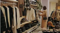 US retail sales rose slightly in September