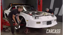 Para nuestro Camaro de Autocross, más ancho es mejor: Nueva suspensión y zapatos