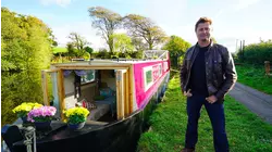 The Teenager's Narrow Boat & the Wedding Prosecco Bar