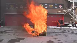 Chicago Fire Department demonstrates how quickly Christmas tree can burn