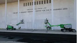 Trump Announces Closure of Kennedy Center for 2-Year Renovation