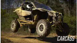 Construyendo un escarabajo estilo Baja con un Volkswagen Escarabajo y un Maverick Can Am X3 de serie