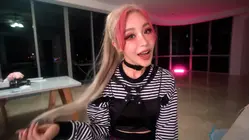 Wengie's New Clothes