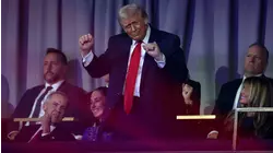 Graban a Trump bailando al ritmo de Y.M.C.A., un tema que se escucha en muchas de sus presentaciones