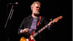 Glen Hansard, Irish Singer-Songwriter and 'Once' Star, Dies at 56