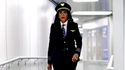 How This Woman Went From Footlocker Exec to Trailblazing Pilot