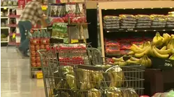 Trump desiste de los aranceles a ciertos alimentos que ahora podrían bajar de precio en el mercado