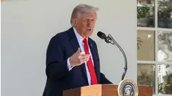 Trump leaves door open for 2028 run, advisers claim 3rd term could be possible