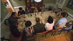 Etiquette expert shares Thanksgiving tips