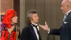 The Carol Burnett Show: S7 E4 - Helen Reddy, John Byner