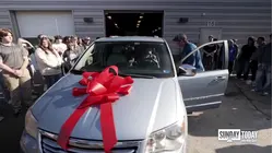 Students Fix Used Cars and Donate Them to Single Moms for Free