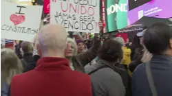 Thousands gather in Times Square for 'No Kings Day'