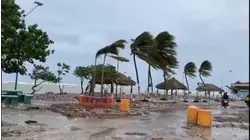 Brooklyn resident riding out hurricane in oceanfront rental in Jamaica