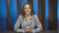 Why Does Joel McHale Get The Applause?