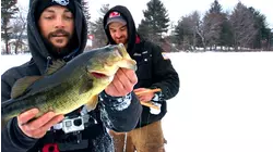 Lunkerville S13:E1 "Ice Fishing for Donkeys"