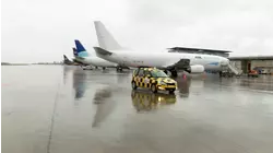 Horses, Irish Air Corp, Air France fresh food