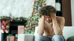 Silver Hill Hospital doctor shares tips for how to deal with holiday stress