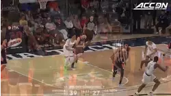 Virginia's Braxton Key Tosses The Alley-oop to Mamadi Diakite