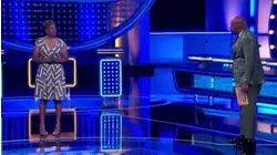 Steve Harvey fist-bumps Eboni's performance!